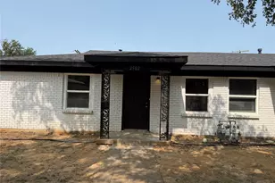 2502 Normont Cir, Fort Worth, TX 76103 - Photo 1