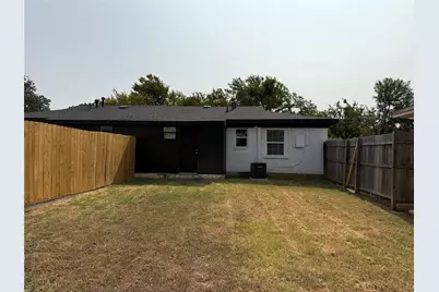 2502 Normont Circle, Fort Worth, TX 76103 - Photo 19