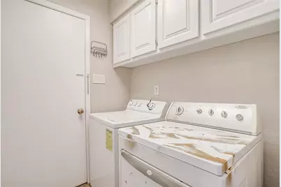 5947 Chimney Wood Circle, Fort Worth, TX 76112 - Photo 17