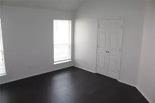 1813 Arbor Creek Dr, Garland, TX 75040 - Photo 15