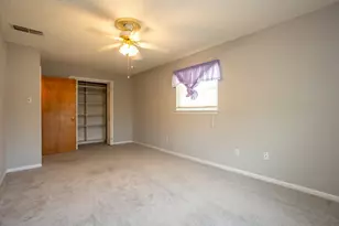950 Sycamore Ln, Lancaster, TX 75146 - Photo 23