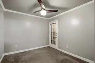 3206 S Fielder Rd, Arlington, TX 76015 - Photo 15