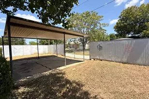 3976 Avocado Dr, Dallas, TX 75241 - Photo 29