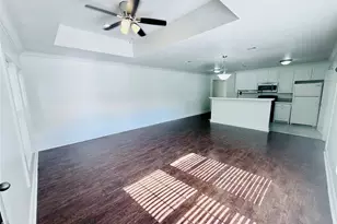 814 W College St, Sherman, TX 75092 - Photo 3