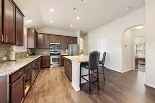 433 Castle St, DeSoto, TX 75115 - Photo 11