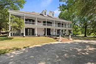 105 Long Branch Dr, Greenville, TX 75402 - Photo 3