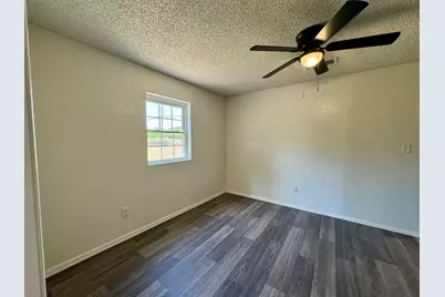 924 N Main Street, Springtown, TX 76082 - Photo 7