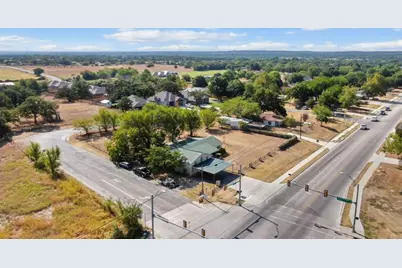 924 N Main Street, Springtown, TX 76082 - Photo 1