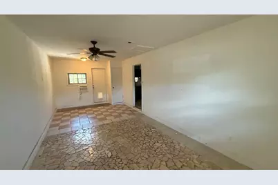 1851 Chevy Chase Drive, Carrollton, TX 75006 - Photo 3