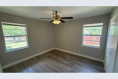 1851 Chevy Chase Drive, Carrollton, TX 75006 - Photo 9
