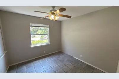1851 Chevy Chase Drive, Carrollton, TX 75006 - Photo 7