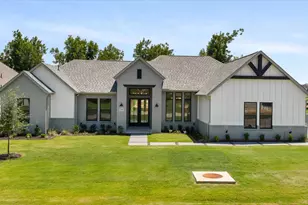 2180 Middlewood Cir, Granbury, TX 76049 - Photo 1