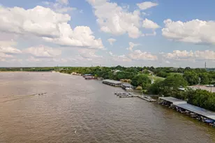 2180 Middlewood Cir, Granbury, TX 76049 - Photo 37