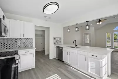 617 Forest Oaks Drive, Grand Prairie, TX 75052 - Photo 9