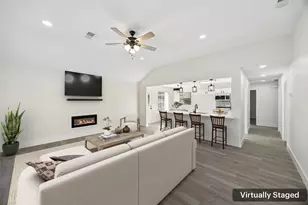 617 Forest Oaks Dr, Grand Prairie, TX 75052 - Photo 3