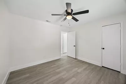 617 Forest Oaks Drive, Grand Prairie, TX 75052 - Photo 27