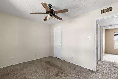 5 Village Glen, Wichita Falls, TX 76302 - Photo 17