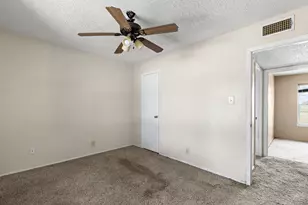 5 Village Glen, Wichita Falls, TX 76302 - Photo 17