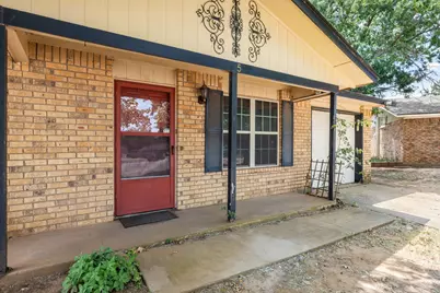 5 Village Glen, Wichita Falls, TX 76302 - Photo 3