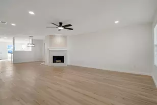 2260 White Oak Dr, Little Elm, TX 75068 - Photo 9