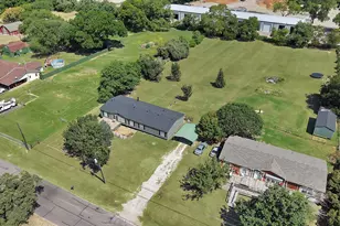 212 Ponderosa Ln, Burleson, TX 76028 - Photo 35