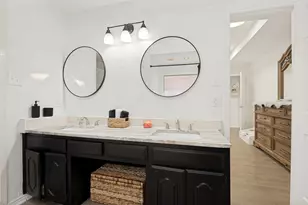 901 Winding Creek Trail, Oak Leaf, TX 75154 - Photo 21