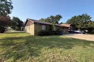 101 W Latimer St, Ennis, TX 75119 - Photo 1