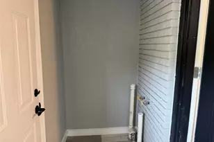 2504 Normont Cir, Fort Worth, TX 76103 - Photo 21