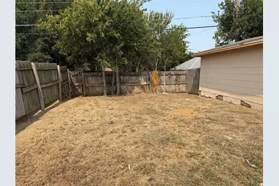 2504 Normont Circle, Fort Worth, TX 76103 - Photo 3