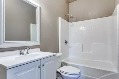 3304 Frazier Avenue, Fort Worth, TX 76110 - Photo 9