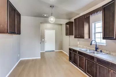 3304 Frazier Avenue, Fort Worth, TX 76110 - Photo 5