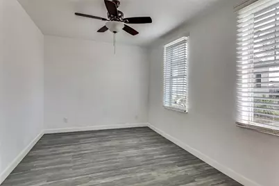 2625 Frazier Avenue, Fort Worth, TX 76110 - Photo 11