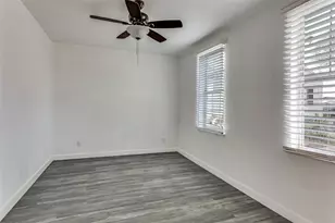 2625 Frazier Ave, Fort Worth, TX 76110 - Photo 11