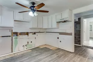 2625 Frazier Ave, Fort Worth, TX 76110 - Photo 7