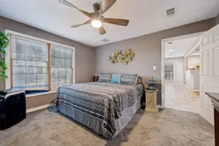 1008 E Russell Ave, Carrollton, TX 75006 - Photo 15