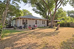 1008 E Russell Ave, Carrollton, TX 75006 - Photo 23