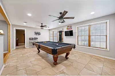 1008 E Russell Avenue, Carrollton, TX 75006 - Photo 11