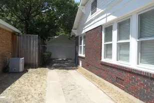 1523 Hollywood Ave, Dallas, TX 75208 - Photo 17
