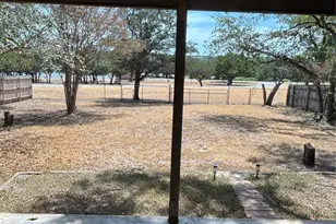 627 S Rough Creek Ct, Granbury, TX 76048 - Photo 15