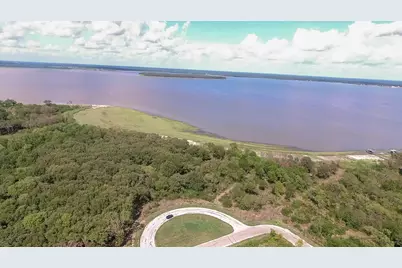 8423 Southern Shore Court, Kemp, TX 75143 - Photo 1