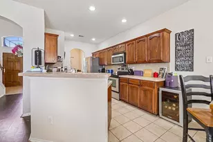 1129 Mourning Dove Dr, Burleson, TX 76028 - Photo 9