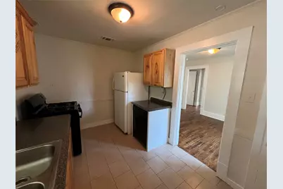 118 N McKown Avenue, Sherman, TX 75092 - Photo 5