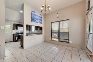 902 Ashmount Ln, Arlington, TX 76017 - Photo 7