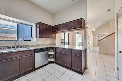 902 Ashmount Lane, Arlington, TX 76017 - Photo 9