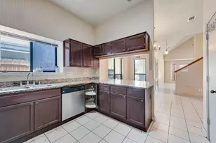 902 Ashmount Ln, Arlington, TX 76017 - Photo 9