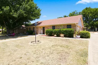 514 Dorothy Lane, Justin, TX 76247 - Photo 3