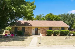 514 Dorothy Ln, Justin, TX 76247 - Photo 1