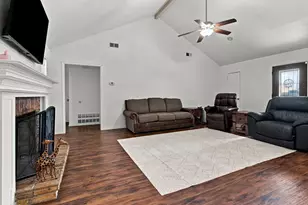 514 Dorothy Ln, Justin, TX 76247 - Photo 7