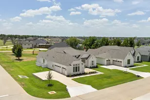 2188 Middlewood Cir, Granbury, TX 76049 - Photo 3