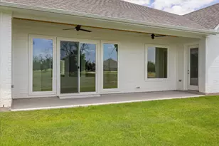 2188 Middlewood Cir, Granbury, TX 76049 - Photo 29